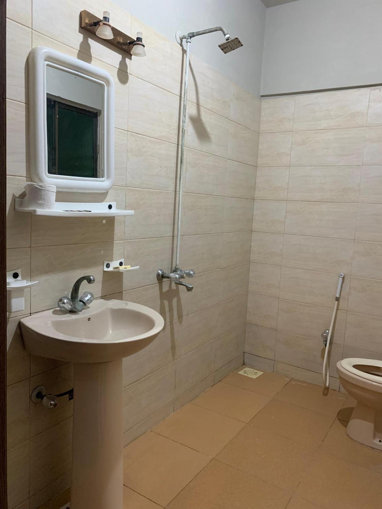 Goho Rooms Badar カラチ エクステリア 写真